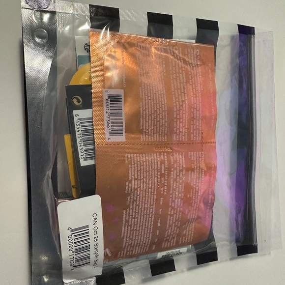 Sephora October 2025 Sample Bag – Option 1 | Limited Edition Deluxe Samples - Picture 3 of 4